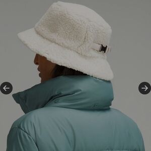 Lululemon Athletica Textured Fleece Bucket Hat